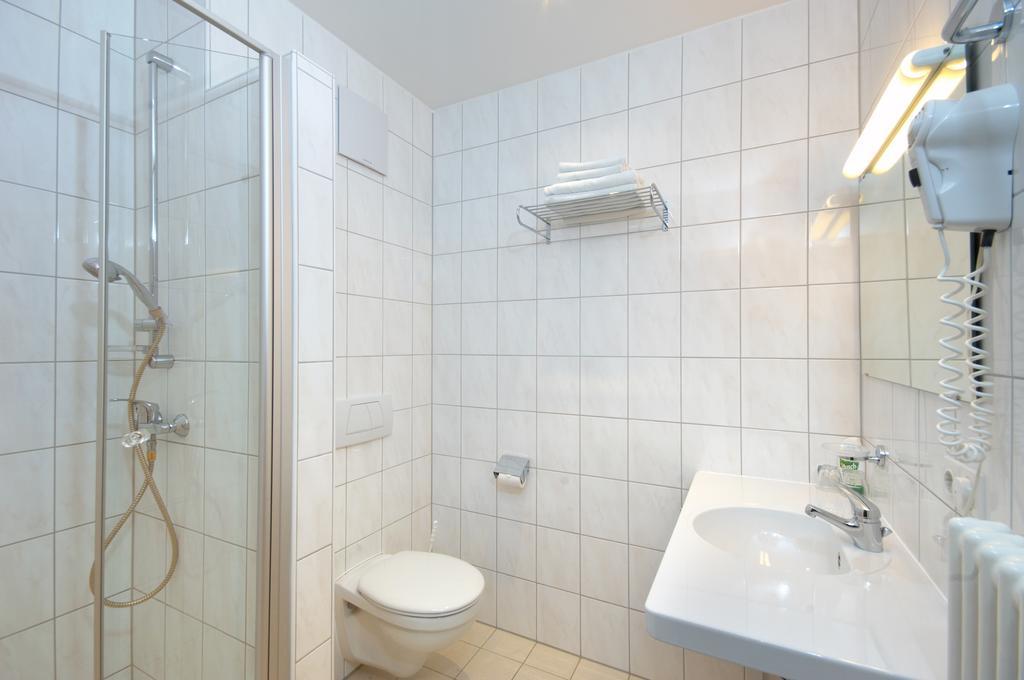 Hotel-Gasthof zur Krone Riedenburg Zimmer foto
