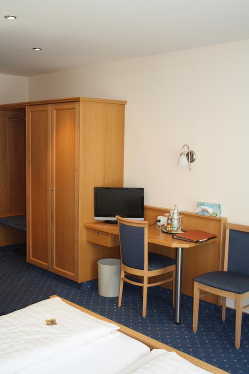 Hotel-Gasthof zur Krone Riedenburg Zimmer foto